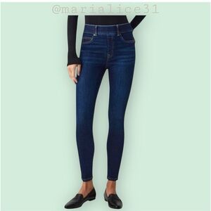 EUC•SPANX Women's Ankle Skinny Jeans. Large.